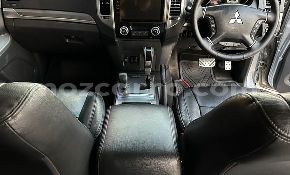 Nunua Ilio tumika Mitsubishi Pajero Nyingine Gari ndani ya Maputo nchini Maputo Nunua Ilio tumika Mitsubishi Pajero Nyingine Gari ndani ya Maputo nchini Maputo