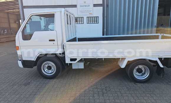 Comprar Novo Toyota Dyna Branco Caminhão em Maputo em Maputo Comprar Novo Toyota Dyna Branco Caminhão em Maputo em Maputo
