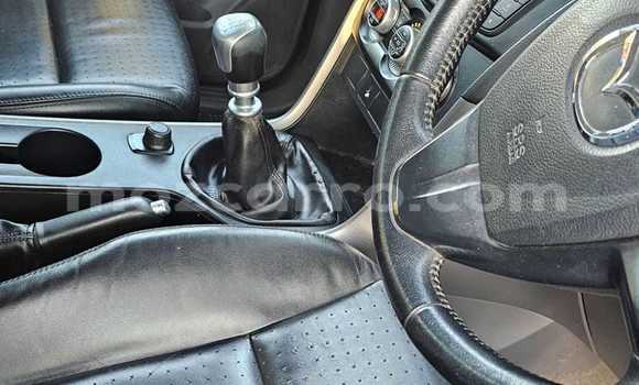 Nunua Ilio tumika Mazda BT-50 Bluu Gari ndani ya Maputo nchini Maputo Nunua Ilio tumika Mazda BT-50 Bluu Gari ndani ya Maputo nchini Maputo