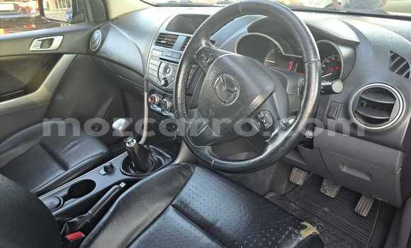 Nunua Ilio tumika Mazda BT-50 Bluu Gari ndani ya Maputo nchini Maputo Nunua Ilio tumika Mazda BT-50 Bluu Gari ndani ya Maputo nchini Maputo
