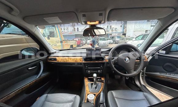 Nunua Ilio tumika BMW 3-Series Nyeupe Gari ndani ya Maputo nchini Maputo Nunua Ilio tumika BMW 3-Series Nyeupe Gari ndani ya Maputo nchini Maputo