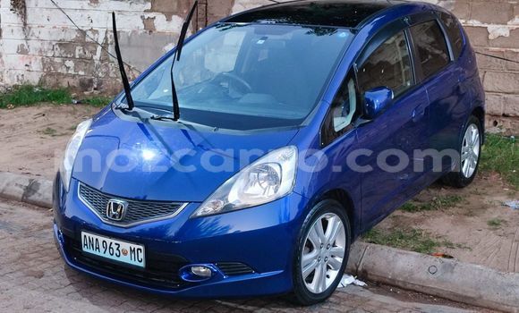 Nunua Ilio tumika Honda Fit Bluu Gari ndani ya Maputo nchini Maputo Nunua Ilio tumika Honda Fit Bluu Gari ndani ya Maputo nchini Maputo