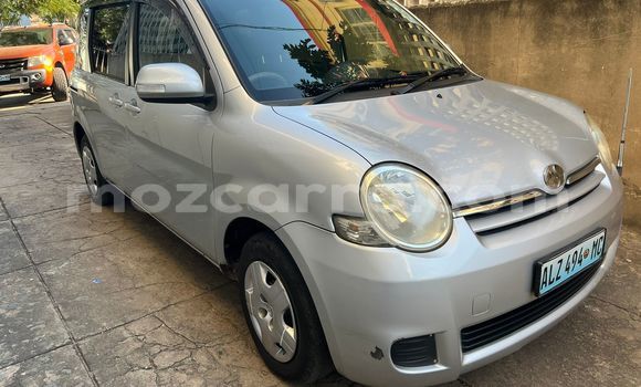 Comprar Usado Toyota Sienta Prata Carro em Maputo em Maputo Comprar Usado Toyota Sienta Prata Carro em Maputo em Maputo