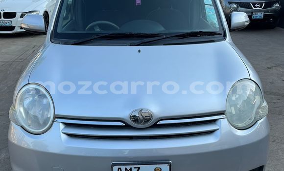 Nunua Ilio tumika Toyota Sienta Fedha Gari ndani ya Maputo nchini Maputo