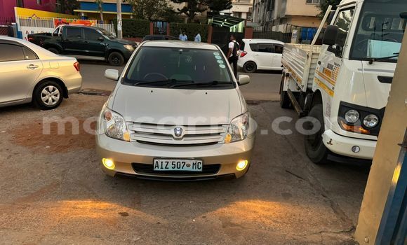 Nunua Ilio tumika Toyota IST Brown Gari ndani ya Maputo nchini Maputo Nunua Ilio tumika Toyota IST Brown Gari ndani ya Maputo nchini Maputo