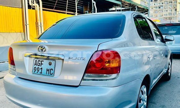 Comprar Usado Toyota Platz Prata Carro em Maputo em Maputo Comprar Usado Toyota Platz Prata Carro em Maputo em Maputo