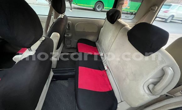 Tenga Tsaru Toyota Sienta Tsvuku Mota in Maputo in Maputo Tenga Tsaru Toyota Sienta Tsvuku Mota in Maputo in Maputo