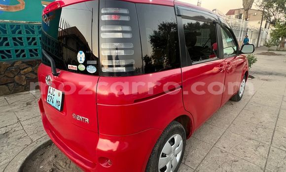 Tenga Tsaru Toyota Sienta Tsvuku Mota in Maputo in Maputo Tenga Tsaru Toyota Sienta Tsvuku Mota in Maputo in Maputo