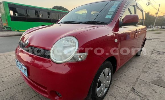 Tenga Tsaru Toyota Sienta Tsvuku Mota in Maputo in Maputo Tenga Tsaru Toyota Sienta Tsvuku Mota in Maputo in Maputo