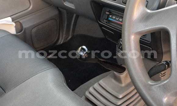 Comprar Usado Nissan Hardbody Branco Carro em Maputo em Maputo Comprar Usado Nissan Hardbody Branco Carro em Maputo em Maputo