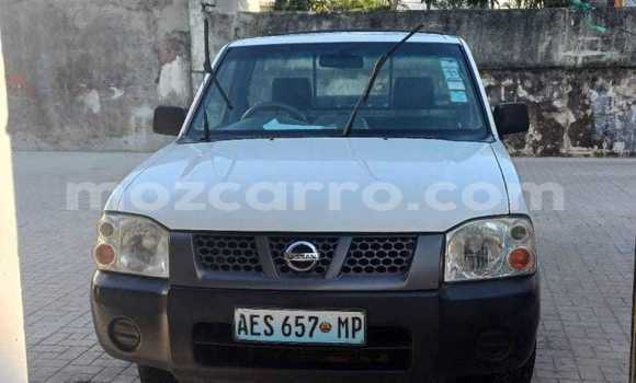 Comprar Usado Nissan Hardbody Branco Carro em Maputo em Maputo Comprar Usado Nissan Hardbody Branco Carro em Maputo em Maputo