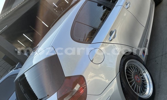 Comprar Usado BMW 1-Series De outros Carro em Moçambique em Nampula Comprar Usado BMW 1-Series De outros Carro em Moçambique em Nampula