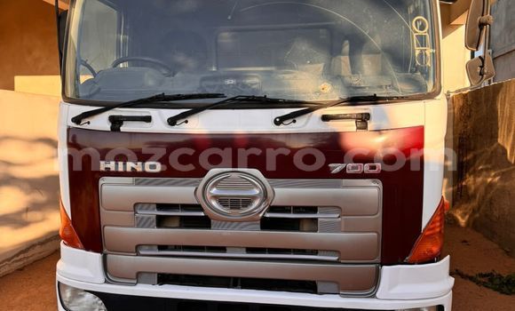 Comprar Usado Toyota 4Runner Branco Carro em Maputo em Maputo Comprar Usado Toyota 4Runner Branco Carro em Maputo em Maputo