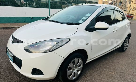 Comprar Usado Mazda Demio Branco Carro em Maputo em Maputo Comprar Usado Mazda Demio Branco Carro em Maputo em Maputo