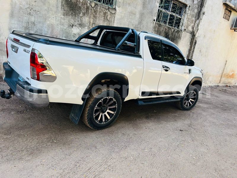 Big with watermark toyota hilux maputo maputo 25354