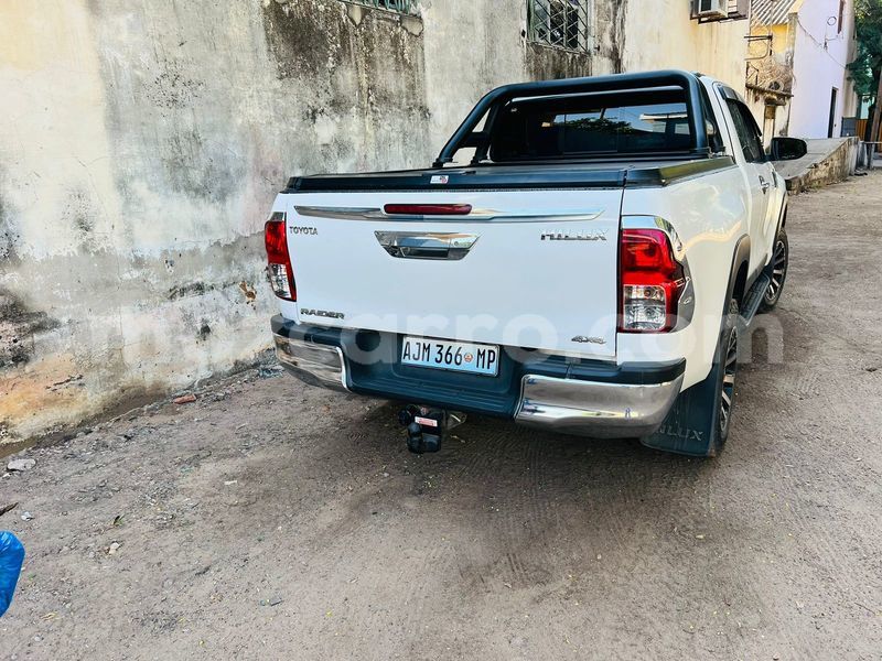 Big with watermark toyota hilux maputo maputo 25354