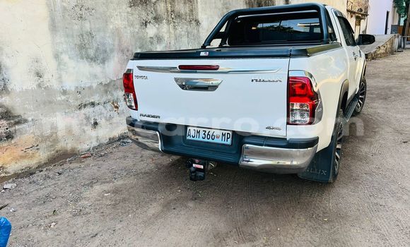 Tenga Tsaru Toyota Hilux Chena Mota in Maputo in Maputo Tenga Tsaru Toyota Hilux Chena Mota in Maputo in Maputo