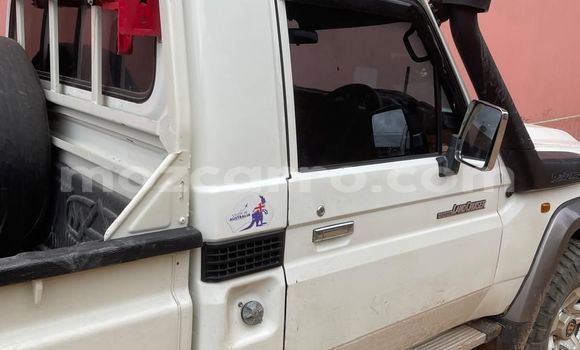 Buy Used Toyota Land Cruiser White Car in Maputo in Maputo Buy Used Toyota Land Cruiser White Car in Maputo in Maputo