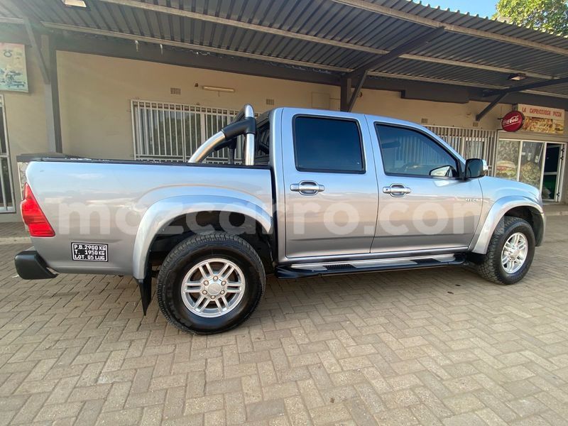 Big with watermark isuzu kb maputo maputo 25362