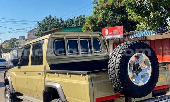 Nunua Ilio tumika Toyota Land Cruiser Nyingine Gari ndani ya Maputo nchini Maputo Nunua Ilio tumika Toyota Land Cruiser Nyingine Gari ndani ya Maputo nchini Maputo