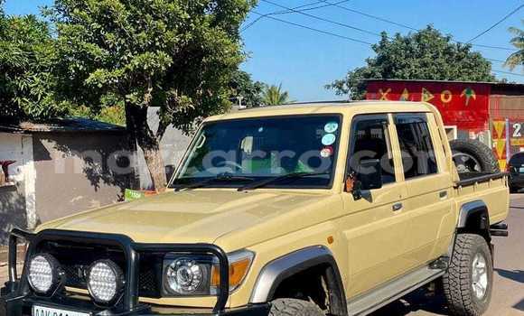 Nunua Ilio tumika Toyota Land Cruiser Nyingine Gari ndani ya Maputo nchini Maputo Nunua Ilio tumika Toyota Land Cruiser Nyingine Gari ndani ya Maputo nchini Maputo