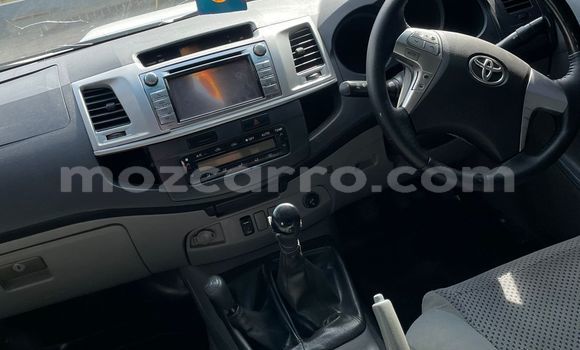 Comprar Usado Toyota Hilux Branco Carro em Maputo em Maputo Comprar Usado Toyota Hilux Branco Carro em Maputo em Maputo