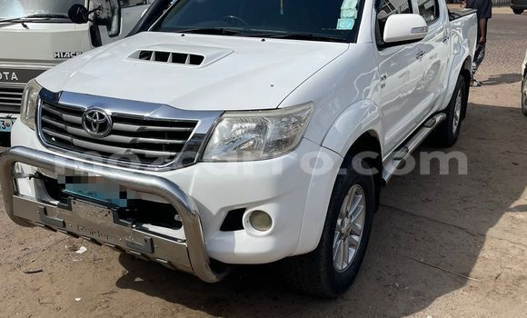 Comprar Usado Toyota Hilux Branco Carro em Maputo em Maputo Comprar Usado Toyota Hilux Branco Carro em Maputo em Maputo