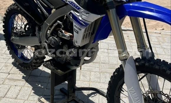 Comprar Usado Yamaha YZ450F Azul Moto em Maputo em Maputo