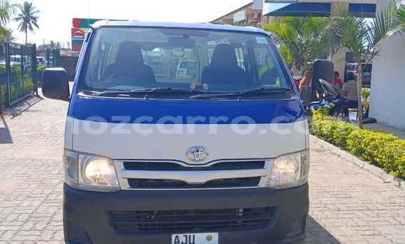 Comprar Novo Toyota HiAce Azul Caminhão em Maputo em Maputo Comprar Novo Toyota HiAce Azul Caminhão em Maputo em Maputo
