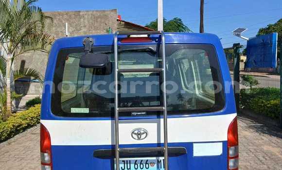 Comprar Novo Toyota HiAce Azul Caminhão em Maputo em Maputo Comprar Novo Toyota HiAce Azul Caminhão em Maputo em Maputo