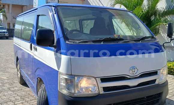 Comprar Novo Toyota HiAce Azul Caminhão em Maputo em Maputo Comprar Novo Toyota HiAce Azul Caminhão em Maputo em Maputo