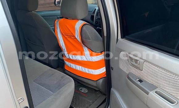 Comprar Usado Toyota Hilux Prata Carro em Maputo em Maputo Comprar Usado Toyota Hilux Prata Carro em Maputo em Maputo