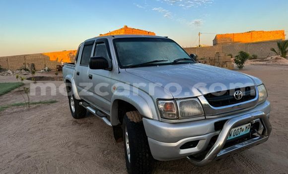 Nunua Ilio tumika Toyota Hilux Fedha Gari ndani ya Maputo nchini Maputo Nunua Ilio tumika Toyota Hilux Fedha Gari ndani ya Maputo nchini Maputo