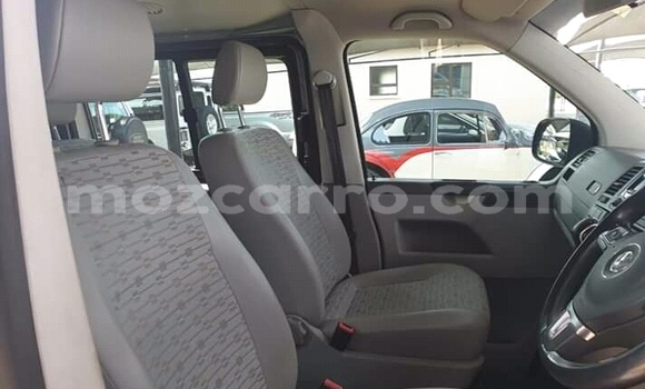 Tenga Tsaru Volkswagen Transporter Zvimwe Mota in Chemba in Sofala Tenga Tsaru Volkswagen Transporter Zvimwe Mota in Chemba in Sofala