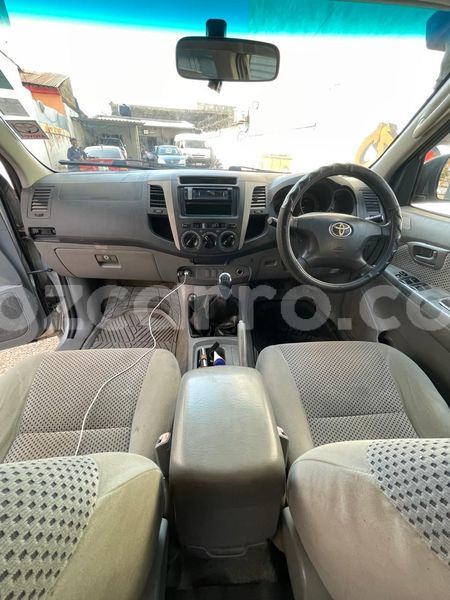 Big with watermark toyota hilux maputo maputo 25402