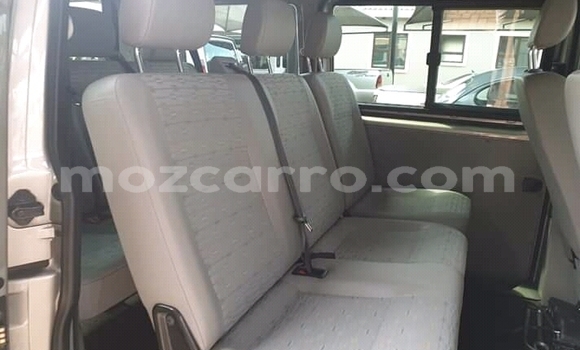 Tenga Tsaru Volkswagen Transporter Zvimwe Mota in Chemba in Sofala Tenga Tsaru Volkswagen Transporter Zvimwe Mota in Chemba in Sofala