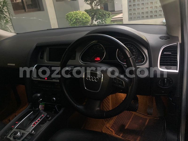 Big with watermark audi q7 maputo maputo 25418