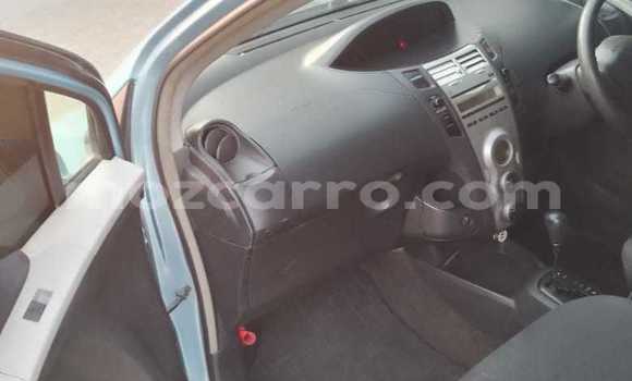 Comprar Usado Toyota Vitz Azul Carro em Maputo em Maputo Comprar Usado Toyota Vitz Azul Carro em Maputo em Maputo