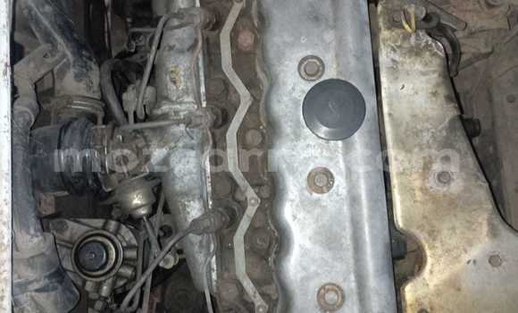 Comprar Usado Nissan Caravan Branco Carro em Maputo em Maputo Comprar Usado Nissan Caravan Branco Carro em Maputo em Maputo