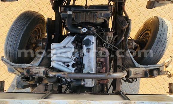 Comprar Usado Mitsubishi Canter Branco Caminhão em Maputo em Maputo Comprar Usado Mitsubishi Canter Branco Caminhão em Maputo em Maputo