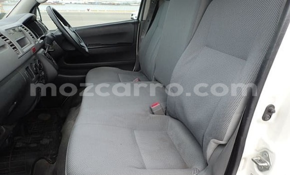 Buy New Toyota Hiace White Car in Maputo in Maputo Buy New Toyota Hiace White Car in Maputo in Maputo