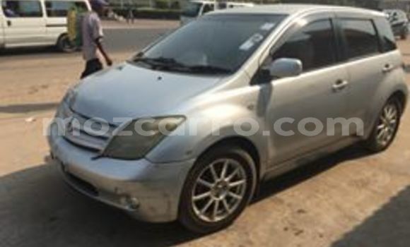 Comprar Usado Toyota IST Prata Carro em Maputo em Maputo Comprar Usado Toyota IST Prata Carro em Maputo em Maputo
