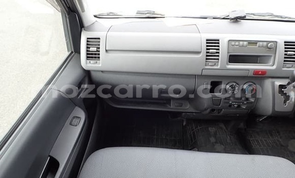 Buy New Toyota Hiace White Car in Maputo in Maputo Buy New Toyota Hiace White Car in Maputo in Maputo