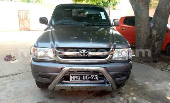 Buy Used Toyota Hilux Silver Car in Maputo in Maputo