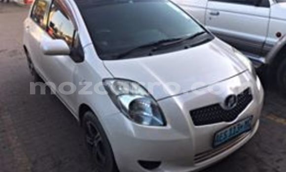 Comprar Usado Toyota Vitz Branco Carro em Maputo em Maputo Comprar Usado Toyota Vitz Branco Carro em Maputo em Maputo