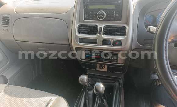 Comprar Usado Nissan Hardbody Branco Carro em Maputo em Maputo Comprar Usado Nissan Hardbody Branco Carro em Maputo em Maputo
