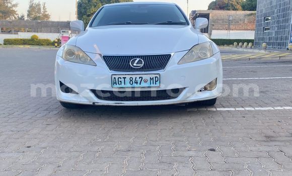 Comprar Usado Lexus IS Branco Carro em Maputo em Maputo