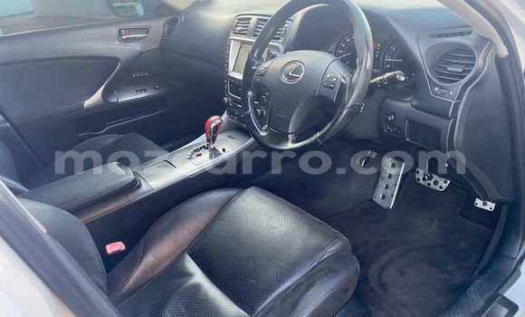 Nunua Ilio tumika Lexus IS Nyeupe Gari ndani ya Maputo nchini Maputo Nunua Ilio tumika Lexus IS Nyeupe Gari ndani ya Maputo nchini Maputo