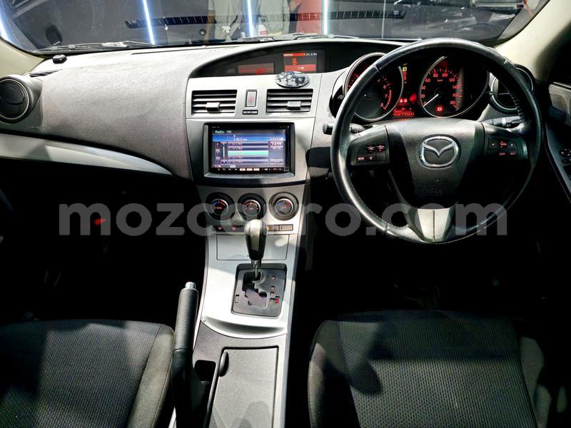 Big with watermark mazda axela maputo maputo 25459