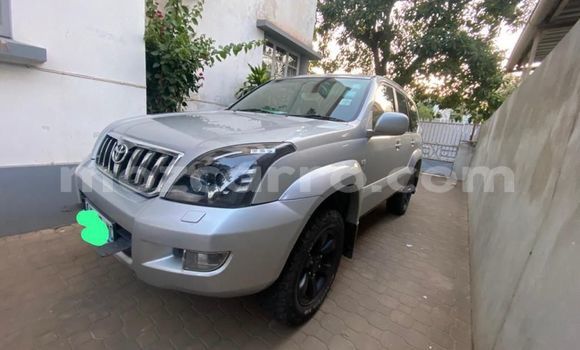 Buy Used Toyota Land Cruiser Prado Silver Car in Maputo in Maputo Buy Used Toyota Land Cruiser Prado Silver Car in Maputo in Maputo